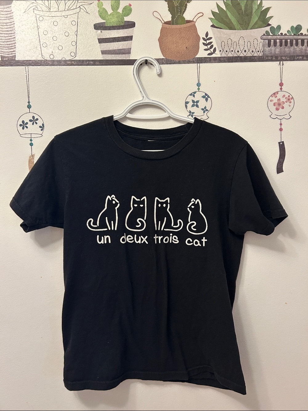 Black "un deux trois cat" Graphic Tee - Cat Lovers